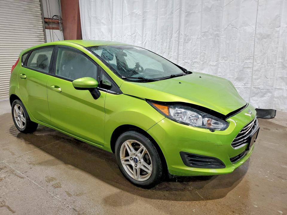 Zdjęcie 4 z aukcji – 2018 FORD FIESTA SE z VIN 3FADP4EJ6JM140631