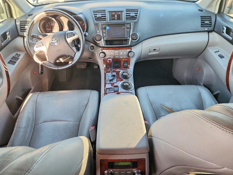 Photo 8 from auction – 2013 TOYOTA HIGHLANDER with VIN 5TDDK3EH3DS222742