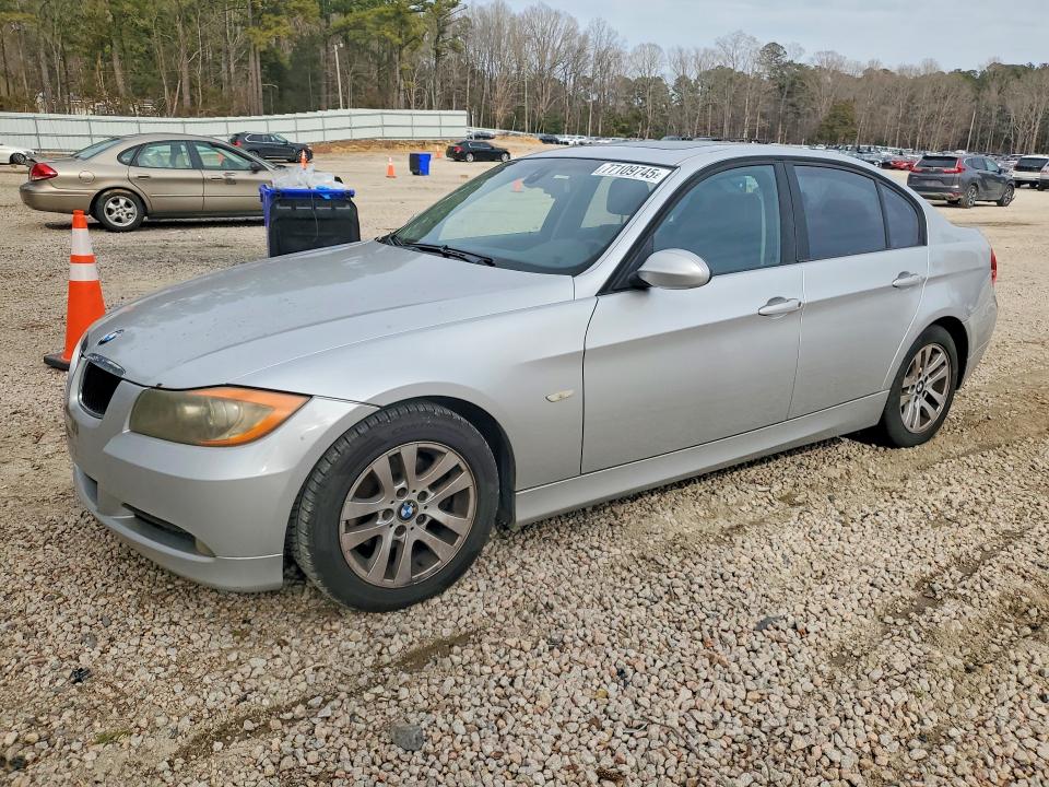 BMW 325 2006 with VIN WBAVB13536KR57732 - Photo from auction