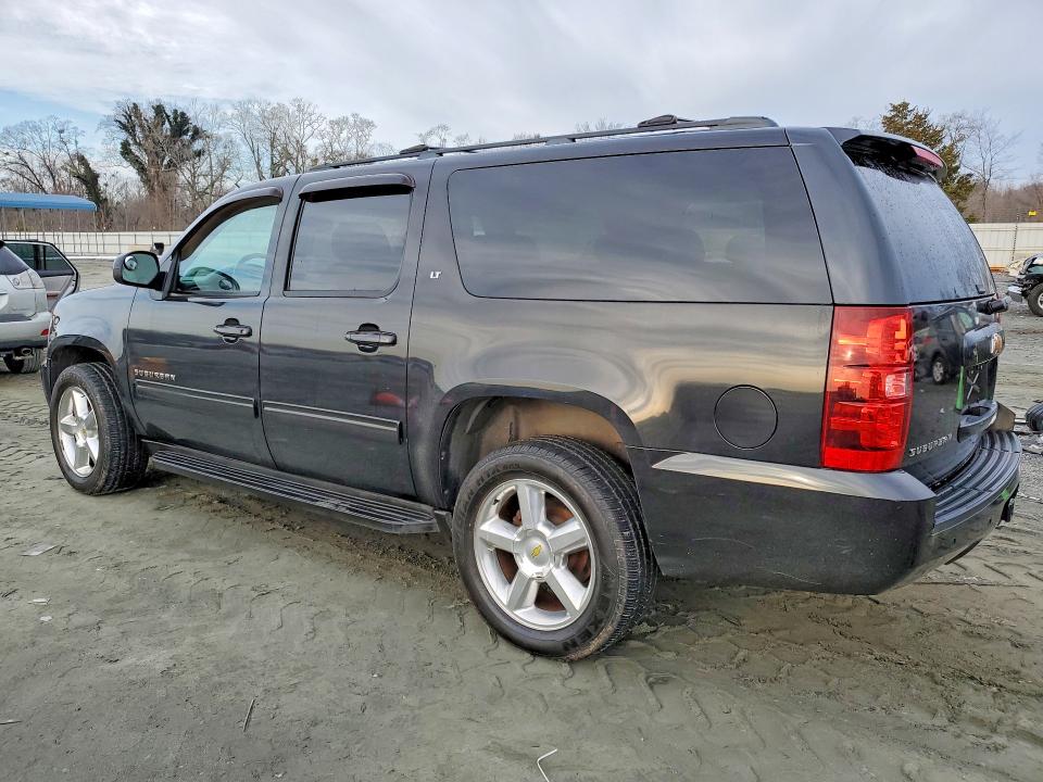 Photo 2 from auction – 2010 CHEVROLET SUBURBAN C with VIN 1GNUCJE01AR193013