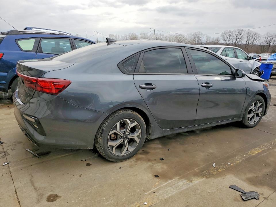 Photo 3 from auction – 2021 KIA FORTE with VIN 3KPF24AD8ME366895