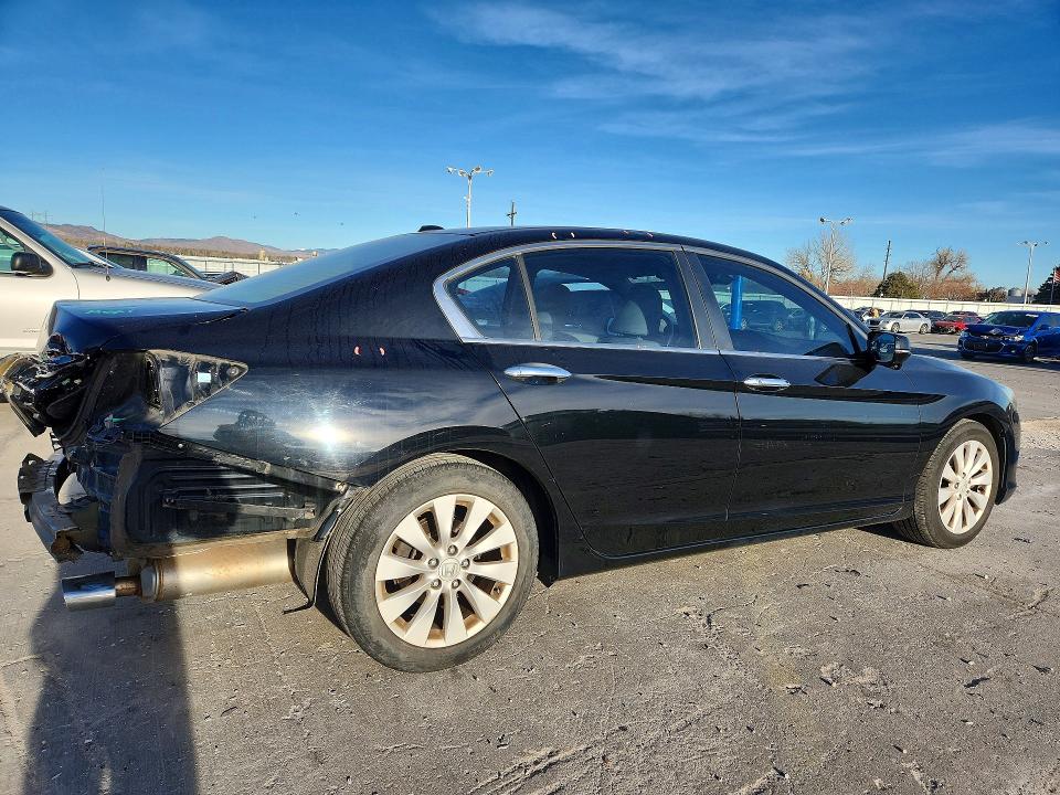 Photo 3 from auction – 2013 HONDA ACCORD with VIN 1HGCR2F86DA272601