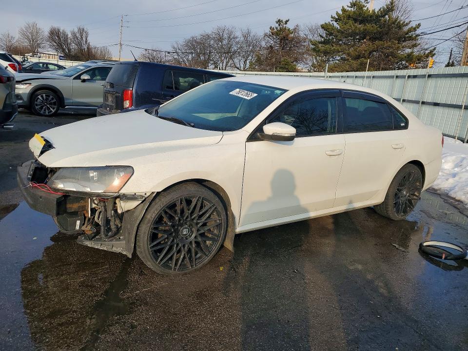 VOLKSWAGEN PASSAT S 2015 with VIN 1VWAT7A30FC042380 - Photo from auction