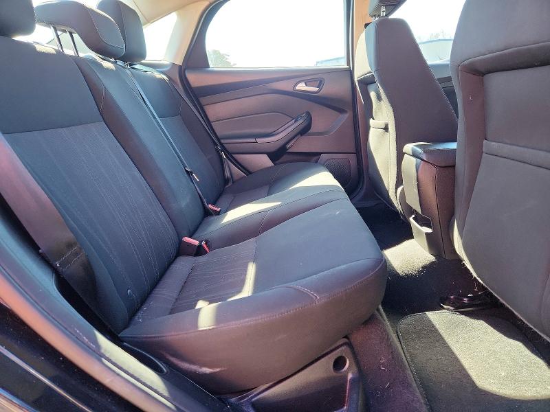 Photo 10 from auction – 2015 FORD FOCUS with VIN 1FADP3F27FL253255