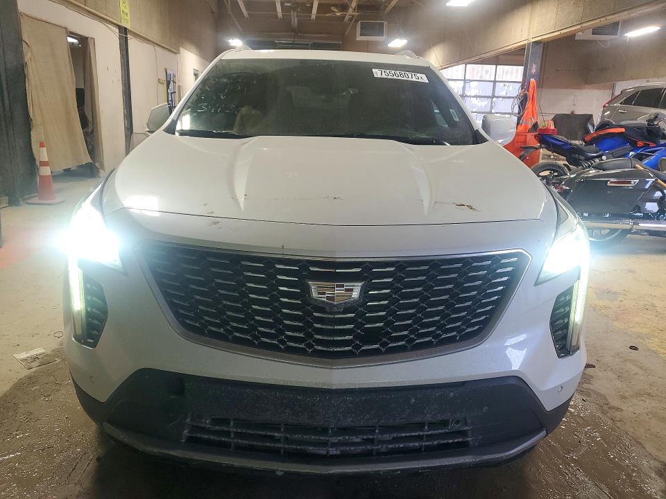 Photo 5 from auction – 2022 CADILLAC XT4 with VIN 1GYFZCR44NF134130