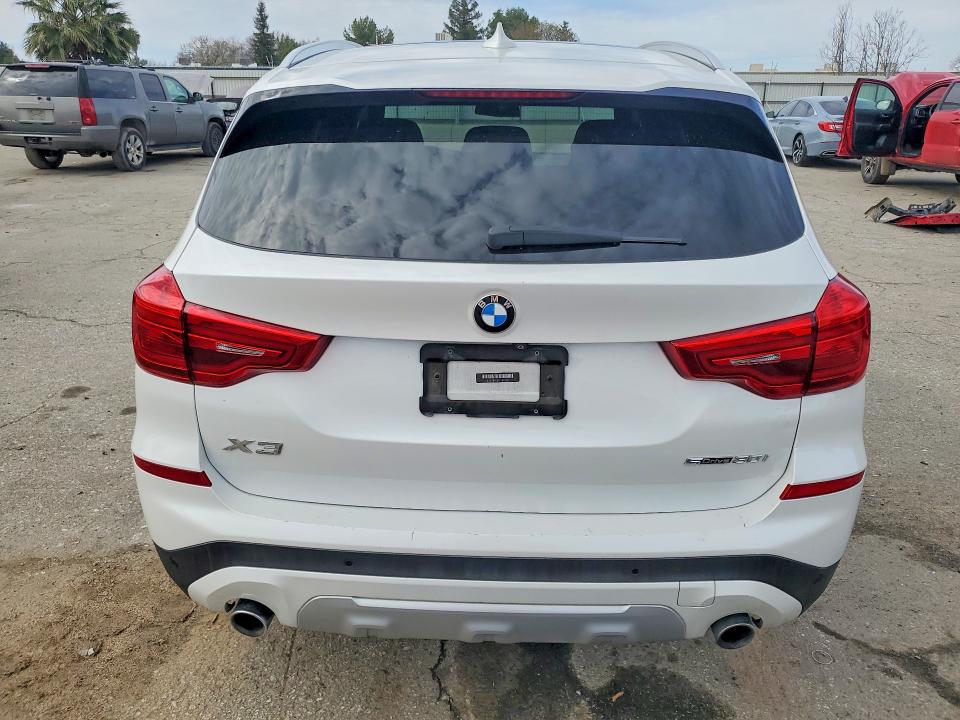 Photo 6 from auction – 2019 BMW X3 with VIN 5UXTR7C52KLE94125
