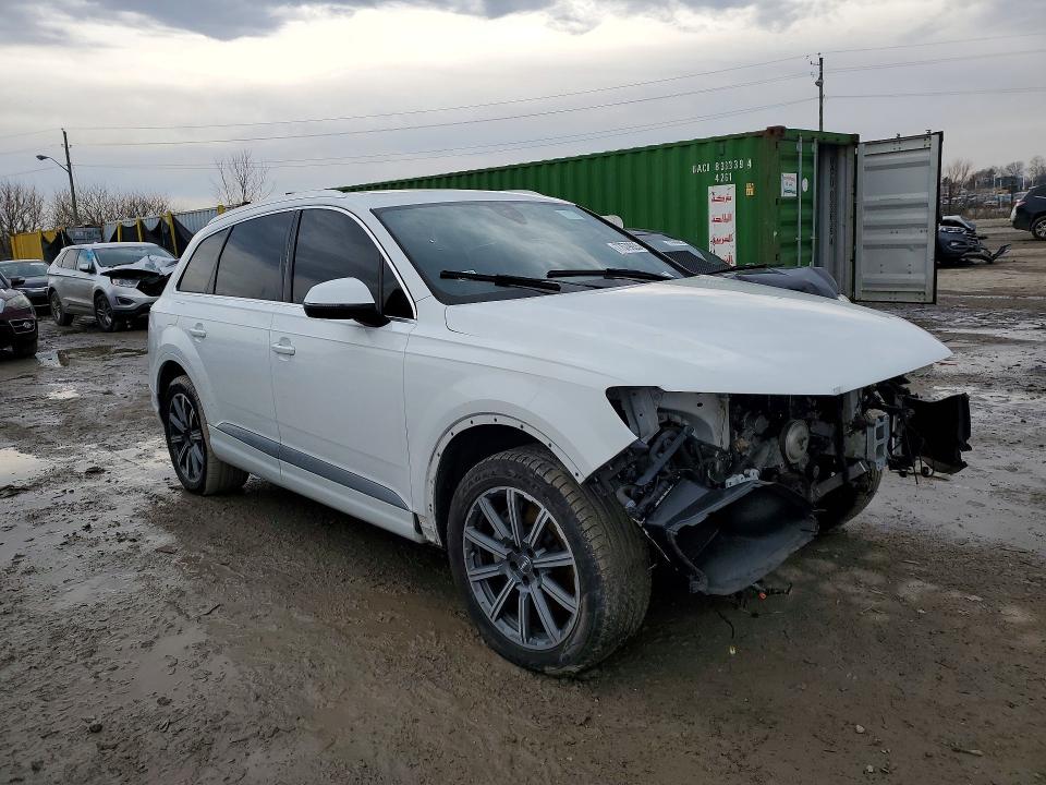Photo 4 from auction – 2017 AUDI Q7 with VIN WA1LAAF73HD035313