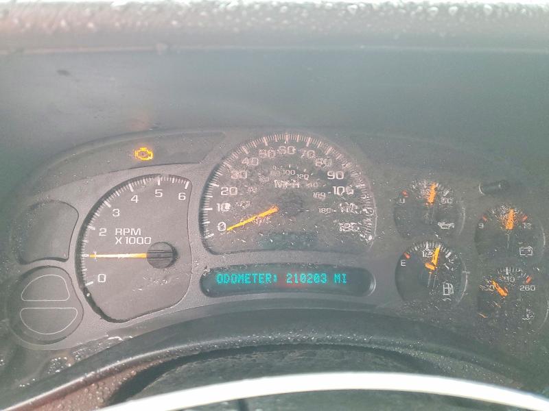 Photo 9 from auction – 2003 GMC YUKON with VIN 1GKEC13V73R197862