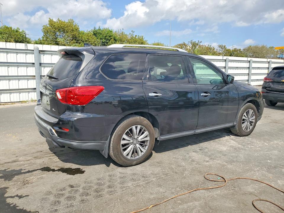 Photo 3 from auction – 2020 NISSAN PATHFINDER with VIN 5N1DR2CN5LC617466