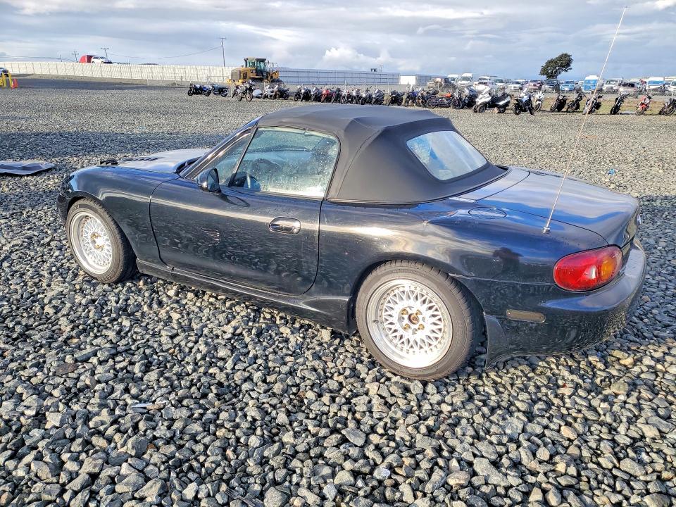 Photo 2 from auction – 1999 MAZDA MX-5 MIATA with VIN JM1NB3537X0109120