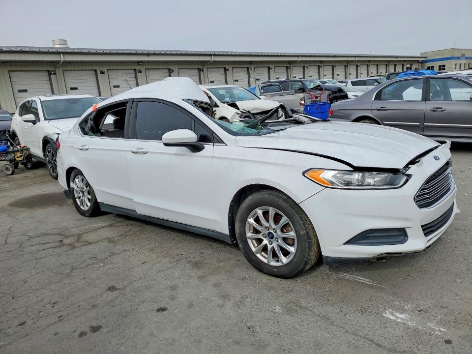 Photo 4 from auction – 2016 FORD FUSION with VIN 3FA6P0G77GR131645