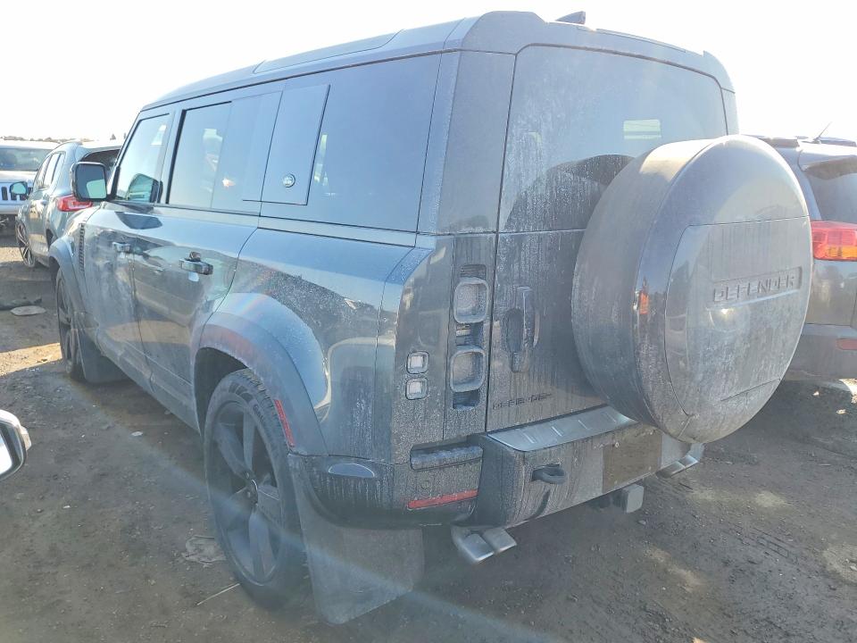 Photo 2 from auction – 2023 LAND ROVER DEFENDER with VIN SALEWEEE3P2218527