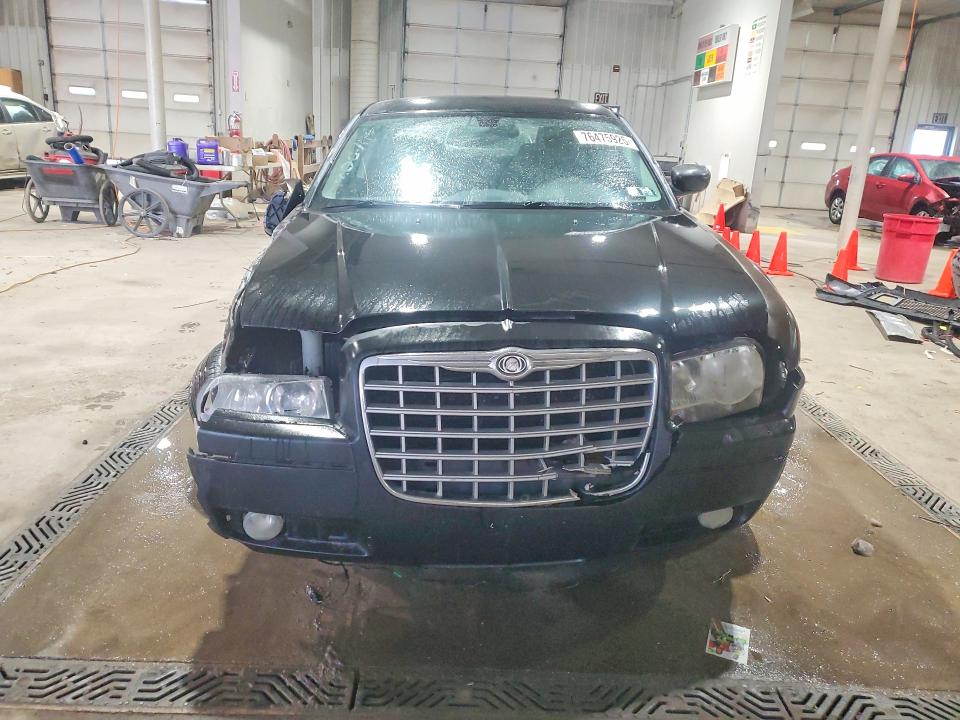 Photo 5 from auction – 2009 CHRYSLER 300 TOURIN with VIN 2C3KA53V49H635097