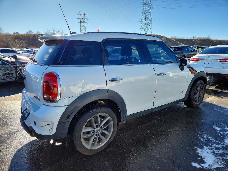 Photo 3 from auction – 2012 MINI COOPER COU with VIN WMWZC5C56CWL57751