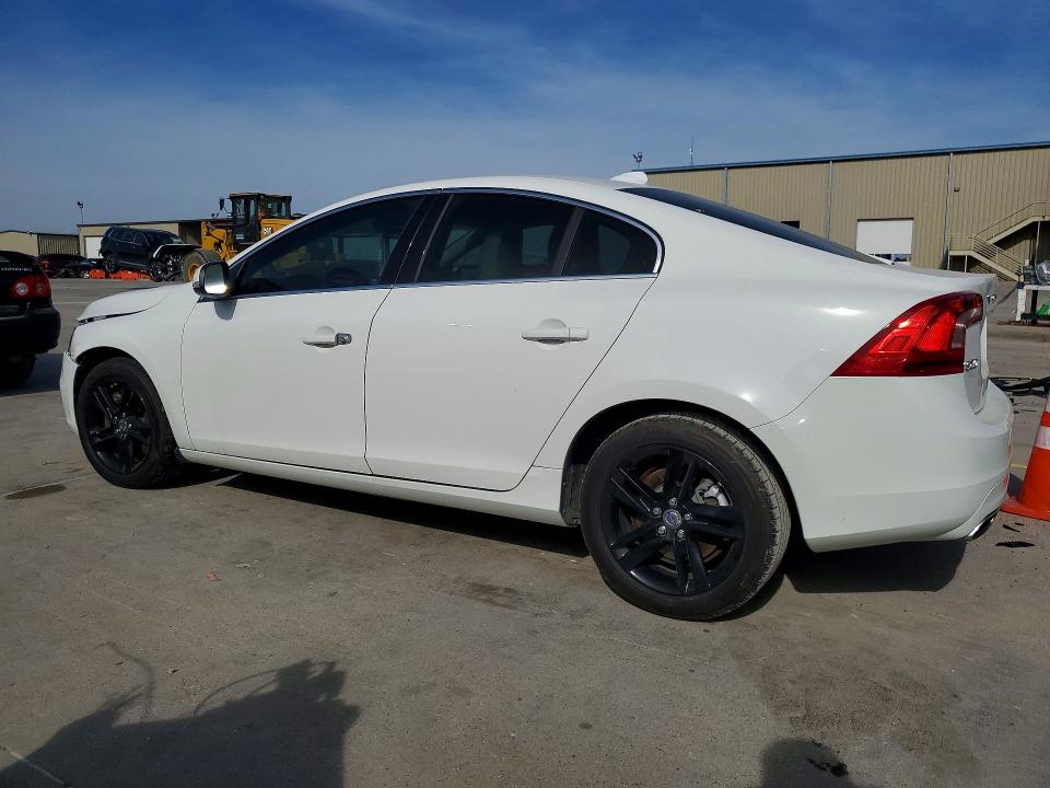 Photo 2 from auction – 2014 VOLVO S60 with VIN YV1612FS7E2278444