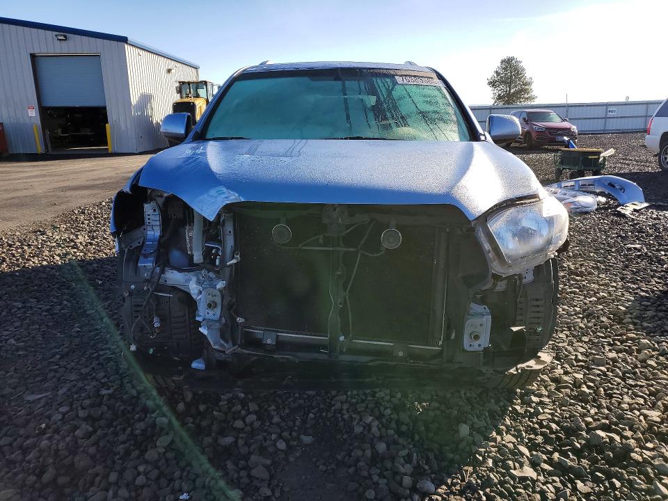 Photo 5 from auction – 2009 TOYOTA HIGHLANDER with VIN JTEES43A892146087