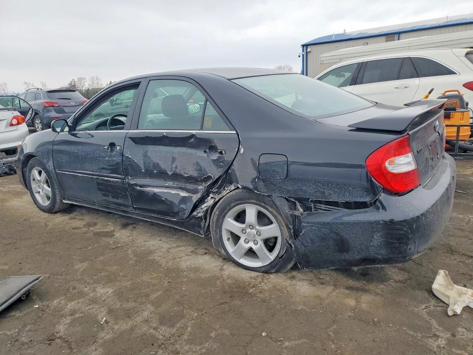 Photo 2 from auction – 2002 TOYOTA CAMRY with VIN 4T1BF32K42U021044