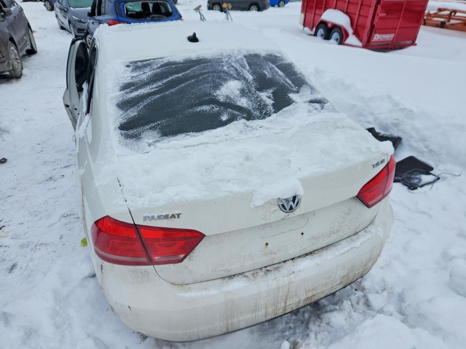 Photo 6 from auction – 2014 VOLKSWAGEN PASSAT SE with VIN 1VWBT7A3XEC064485