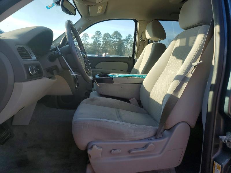 Photo 7 from auction – 2008 CHEVROLET TAHOE with VIN 1GNFC13C38J210991