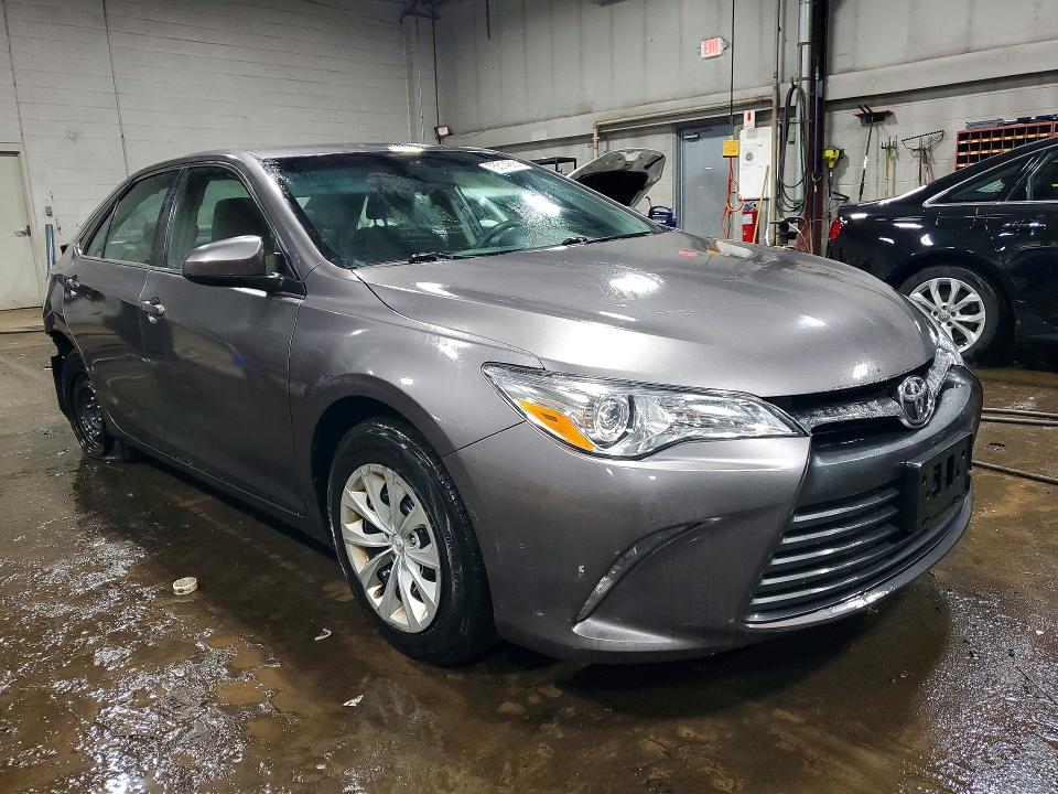 Photo 4 from auction – 2015 TOYOTA CAMRY LE with VIN 4T4BF1FK8FR475033