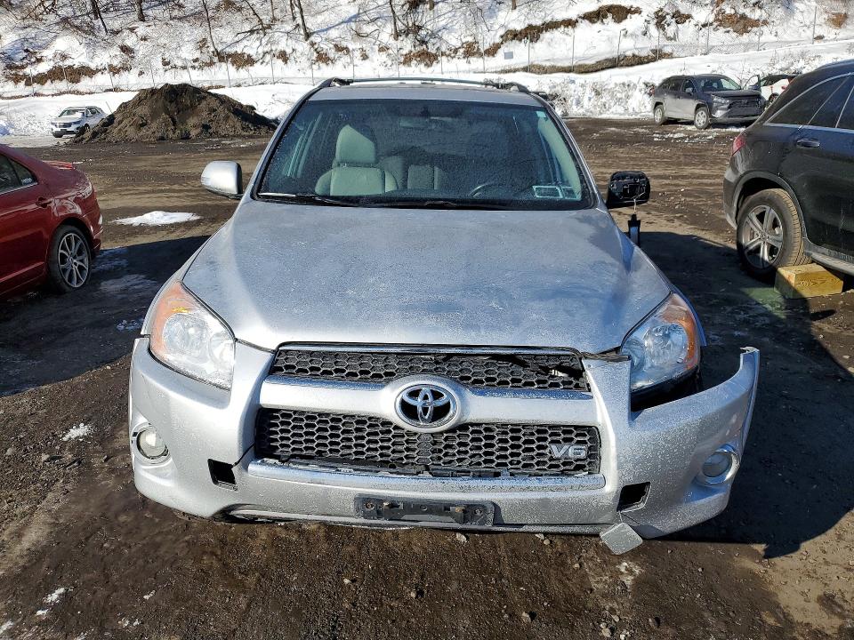 Photo 5 from auction – 2011 TOYOTA RAV4 LIMIT with VIN 2T3DK4DV4BW061066