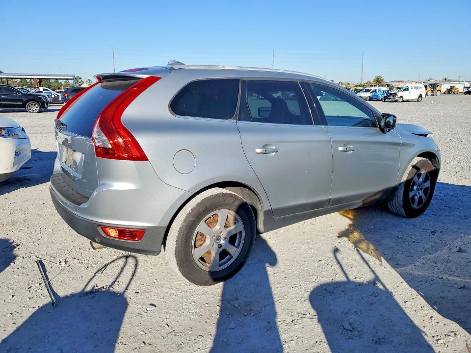Photo 3 from auction – 2012 VOLVO XC60 with VIN YV4952DL3C2298476