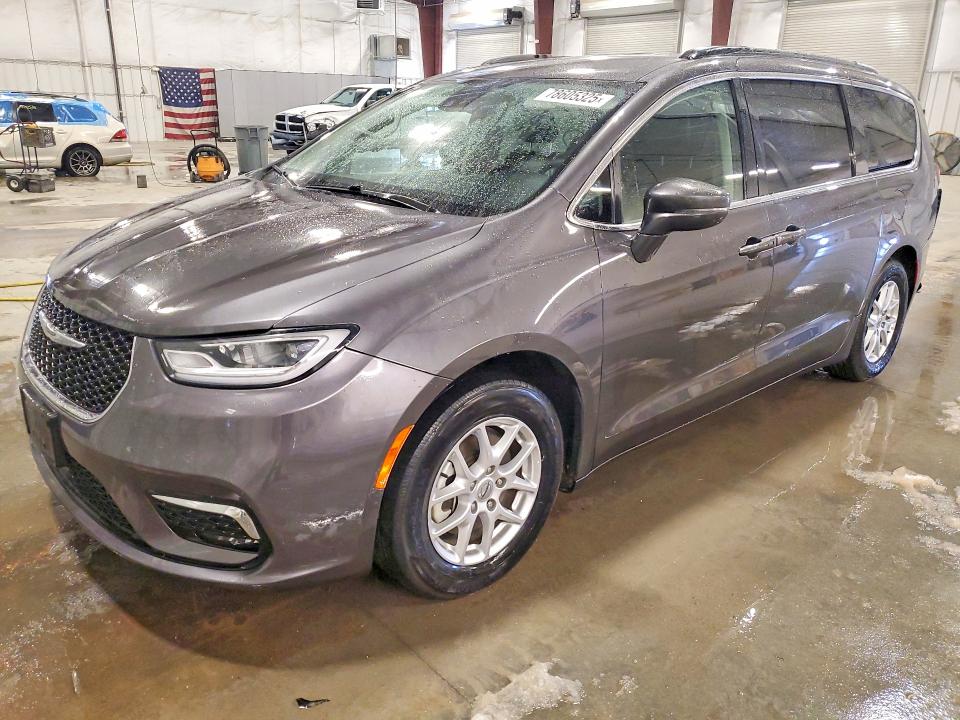 CHRYSLER PACIFICA 2022 with VIN 2C4RC1BG2NR115484 - Photo from auction