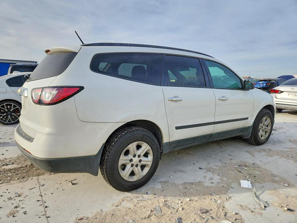 Photo 3 from auction – 2017 CHEVROLET TRAVERSE with VIN 1GNKVFED3HJ215586