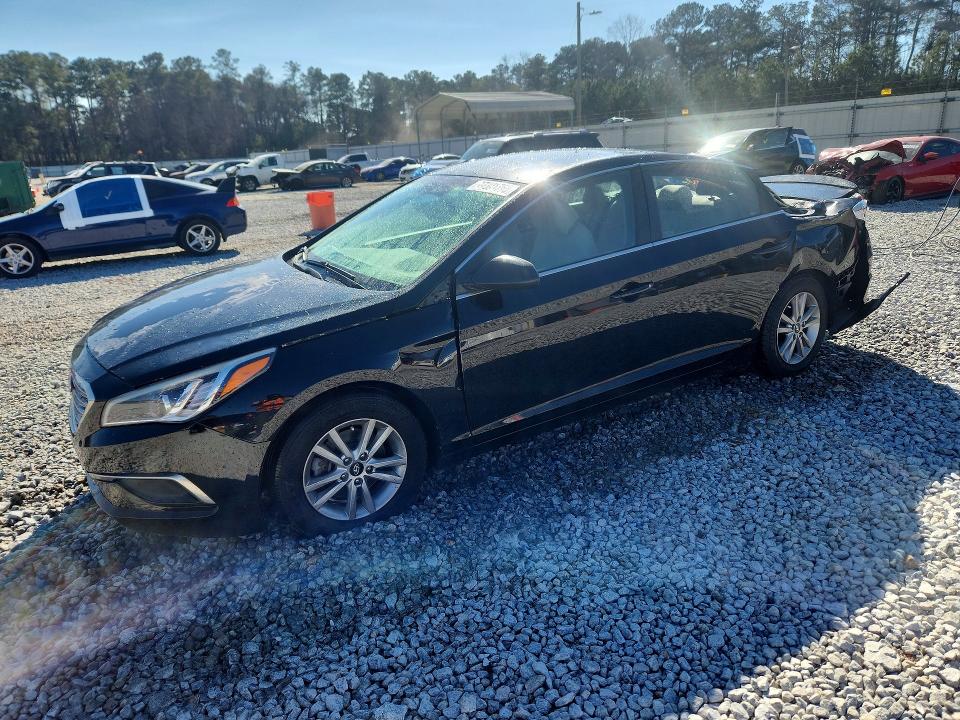 HYUNDAI SONATA SE 2017 with VIN 5NPE24AF4HH451795 - Photo from auction