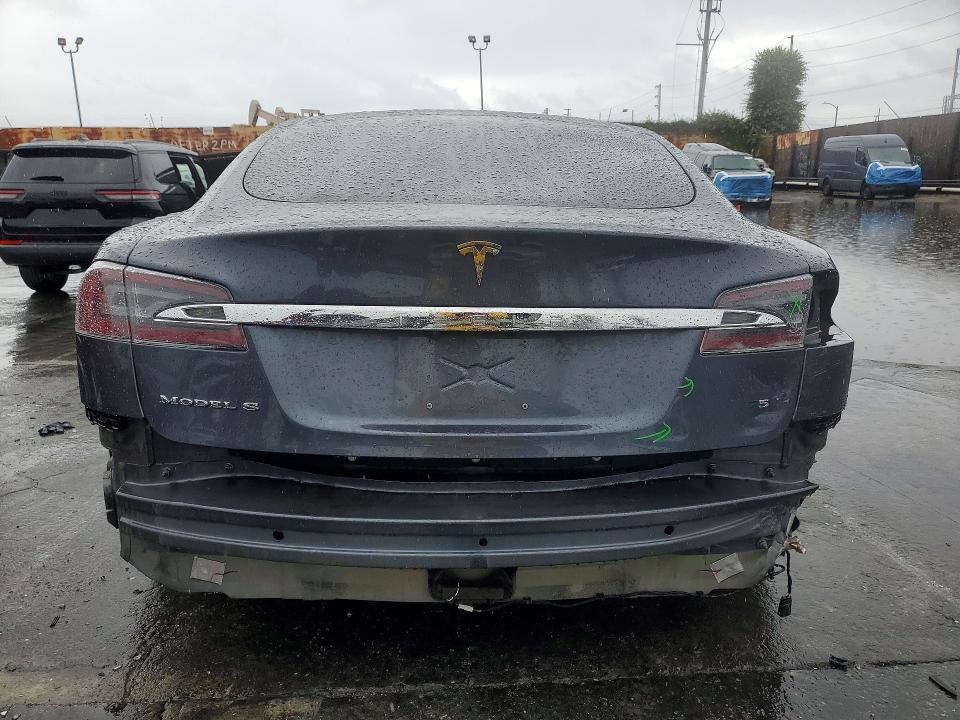 Photo 6 from auction – 2017 TESLA MODEL S with VIN 5YJSA1E19HF210591