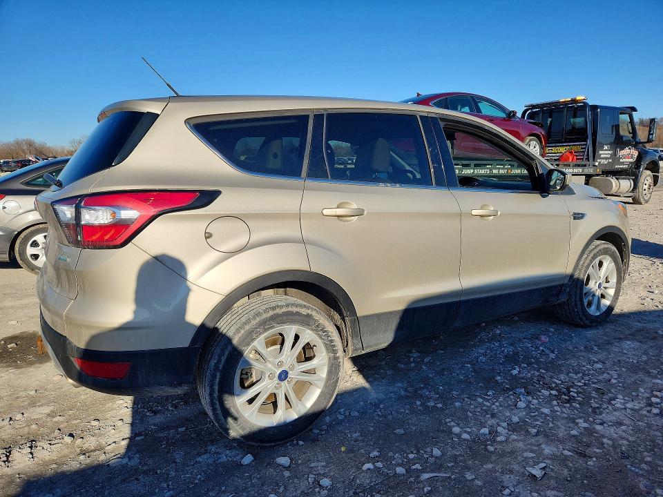 Photo 3 from auction – 2017 FORD ESCAPE with VIN 1FMCU0G96HUD56653