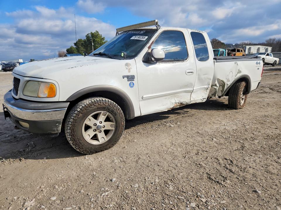 FORD F150 2002 with VIN 2FTRX18LX2CA35499 - Photo from auction