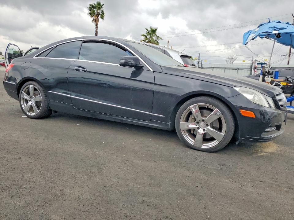 Photo 4 from auction – 2013 MERCEDES-BENZ E 350 with VIN WDDKJ5KB0DF199769