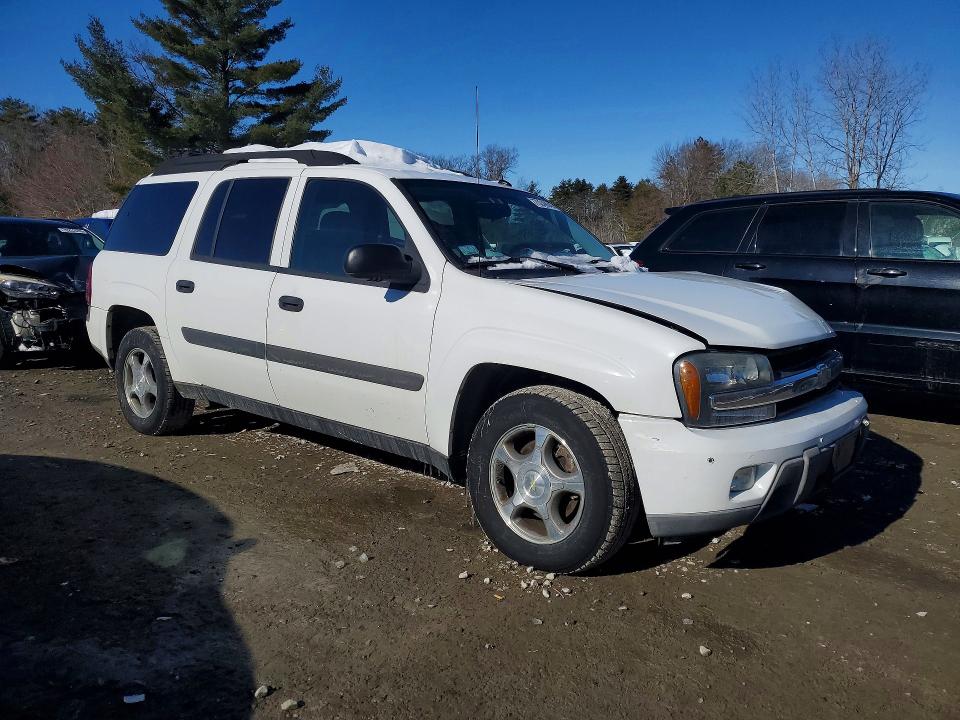 Photo 4 from auction – 2005 CHEVROLET TRAILBLAZER with VIN 1GNET16S856103724