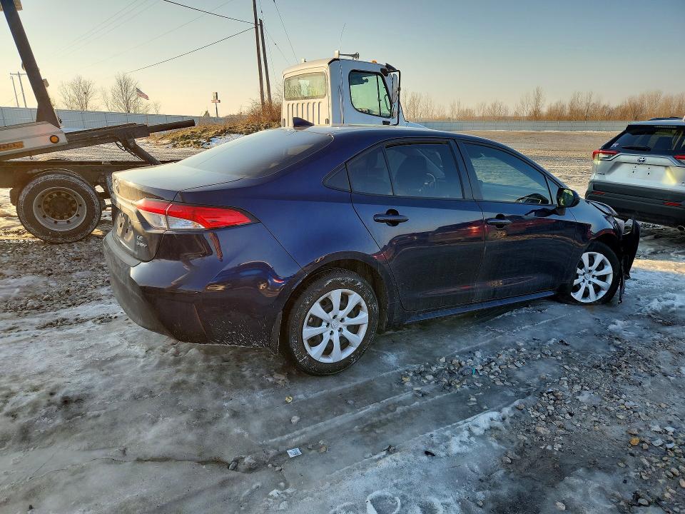 Photo 3 from auction – 2025 TOYOTA COROLLA with VIN JTDBCMFE4S3084691