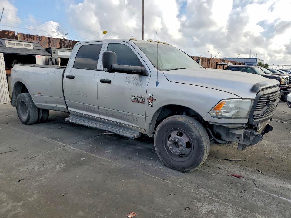 Photo 4 from auction – 2013 RAM 3500 with VIN 3C63RPGLXDG568177
