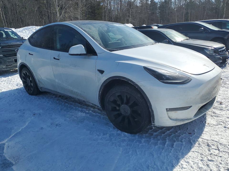 Photo 4 from auction – 2024 TESLA MODEL Y with VIN 7SAYGDEE1RF123320