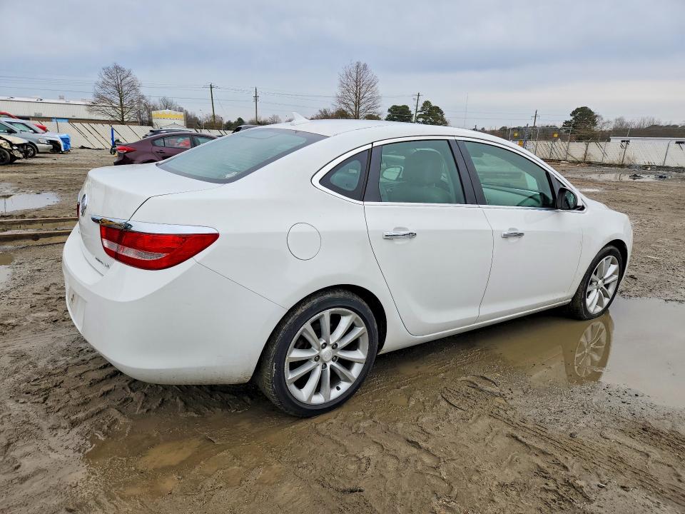 Photo 3 from auction – 2014 BUICK VERANO with VIN 1G4PP5SKXE4148898