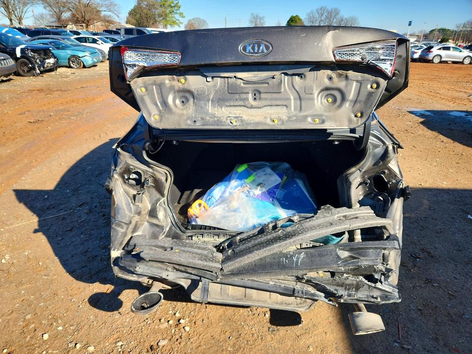 Photo 6 from auction – 2011 KIA OPTIMA with VIN KNAGM4A74B5063112