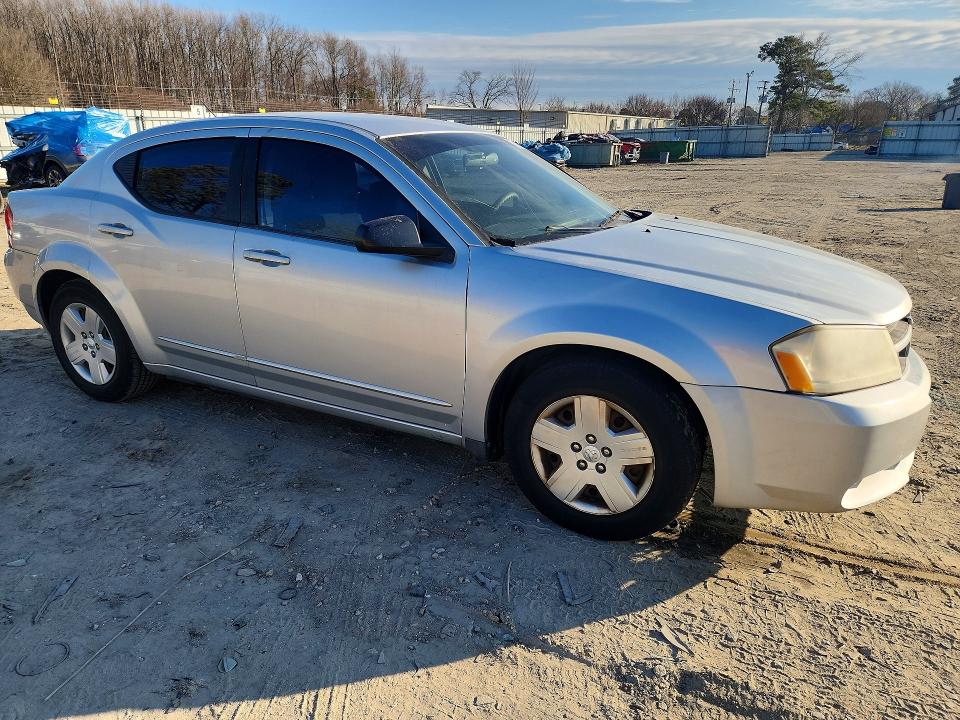 Фото 4 с аукциона – 2010 DODGE AVENGER SX с VIN 1B3CC4FD8AN121998