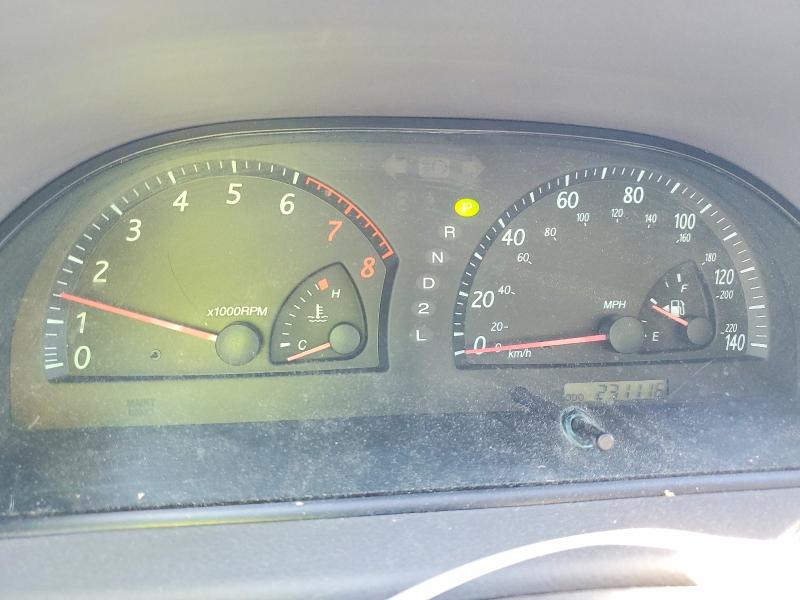 Photo 9 from auction – 2004 TOYOTA CAMRY LE with VIN 4T1BE30K14U832776