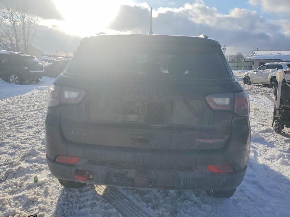 Photo 6 from auction – 2022 JEEP COMPASS with VIN 3C4NJDDB3NT224413