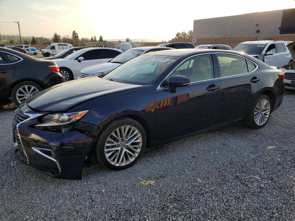 LEXUS ES 350 2016 with VIN JTHBK1GG4G2215924 - Photo from auction