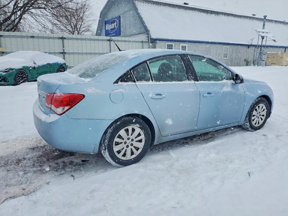 Photo 3 from auction – 2011 CHEVROLET CRUZE LS with VIN 1G1PC5SH3B7145140