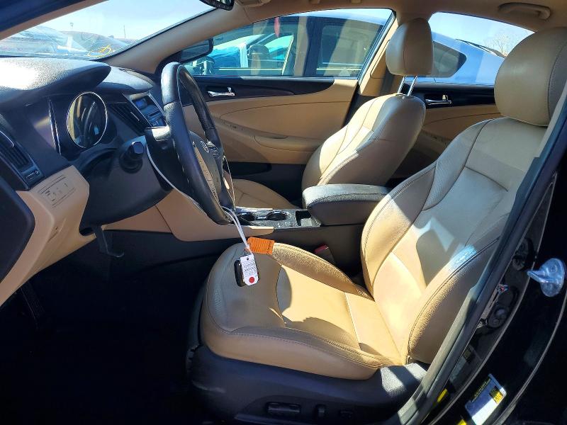 Photo 7 from auction – 2013 HYUNDAI SONATA SE with VIN 5NPEC4AC0DH610163