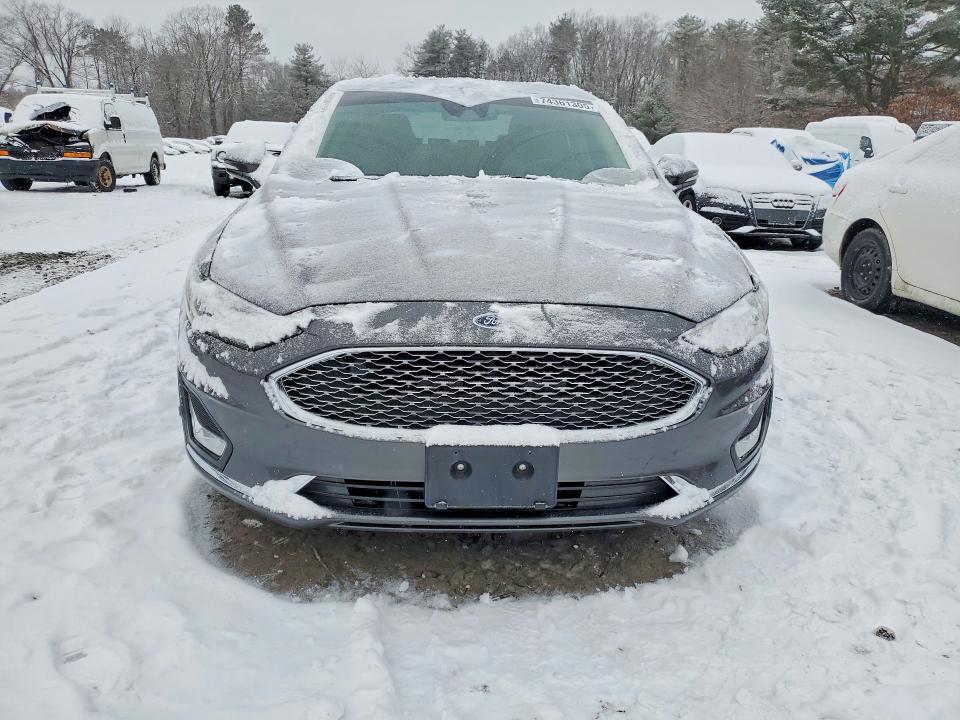 Photo 5 from auction – 2019 FORD FUSION with VIN 3FA6P0SUXKR212242