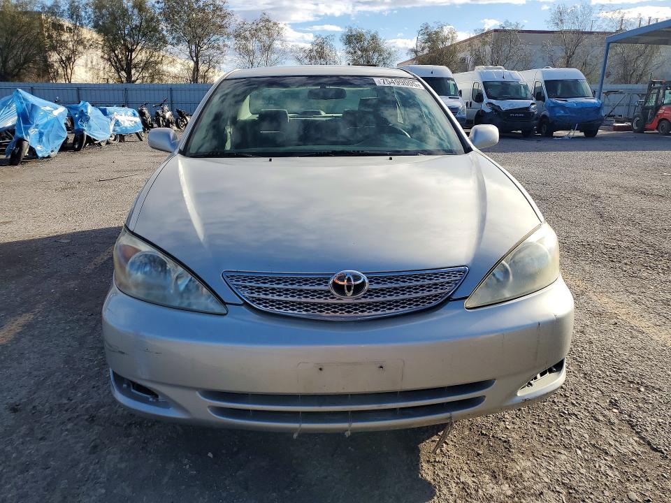 Photo 5 from auction – 2002 TOYOTA CAMRY with VIN 4T1BE32K92U014416