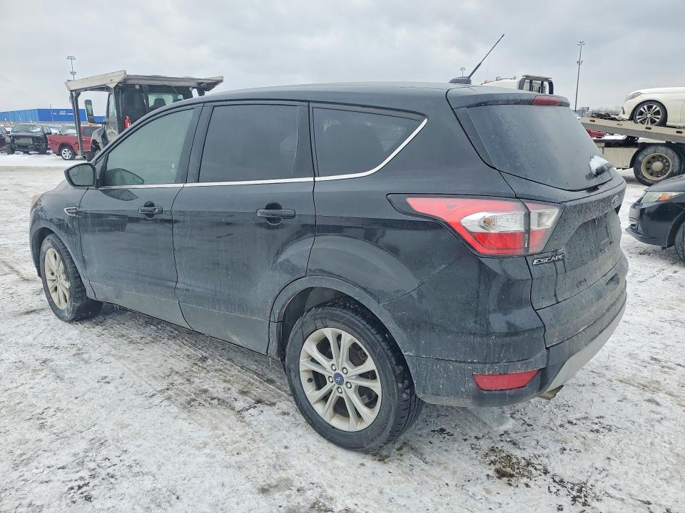 Photo 2 from auction – 2017 FORD ESCAPE SE with VIN 1FMCU0GD4HUC77096