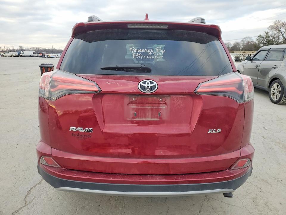 Photo 6 from auction – 2018 TOYOTA RAV4 with VIN 2T3WFREV6JW500145