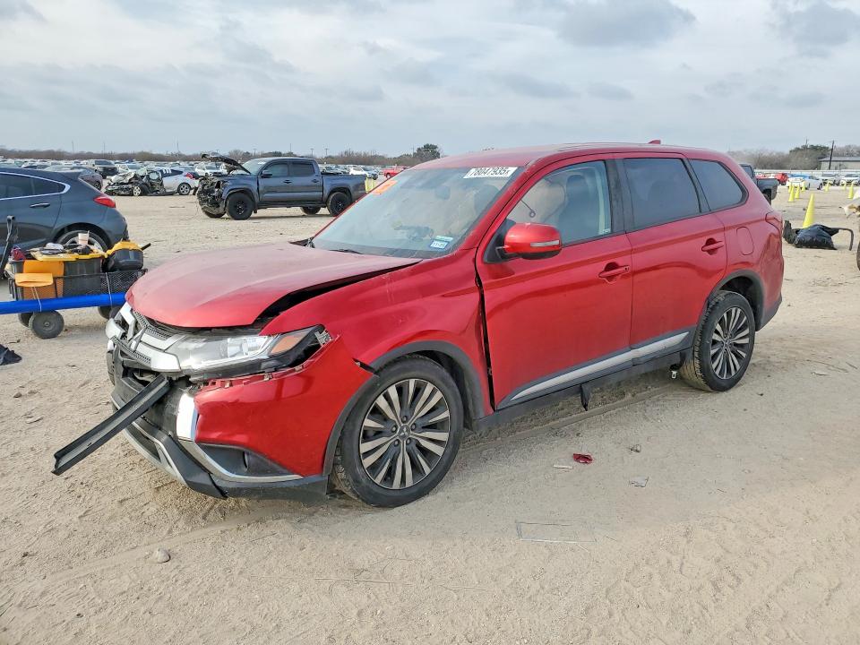 MITSUBISHI OUTLANDER 2020 with VIN JA4AD3A35LZ011637 - Photo from auction